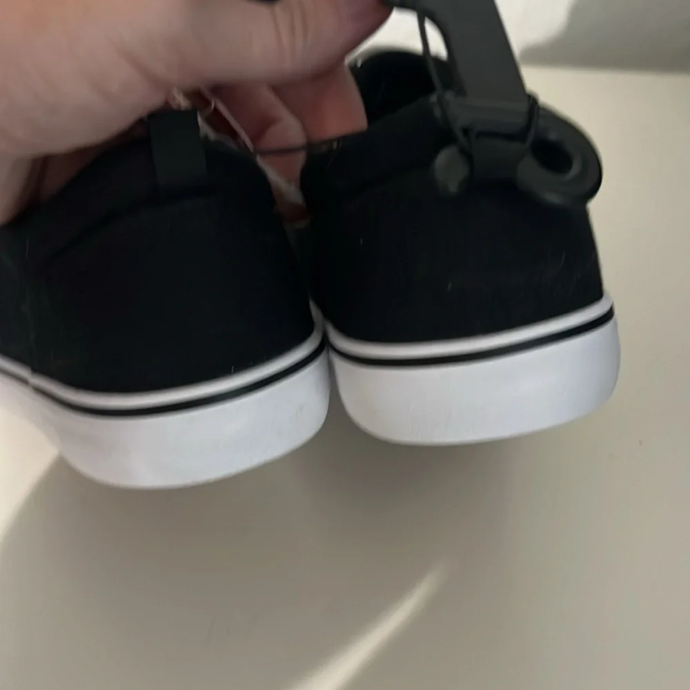New Wonder Nation Girl’s Book’s Black and White Sneakers Size 12 NWT